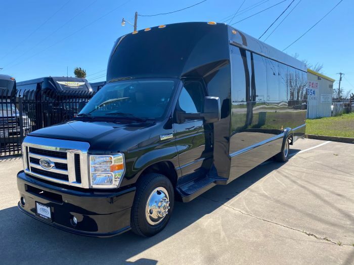 Black party bus – Fort Collins limo service